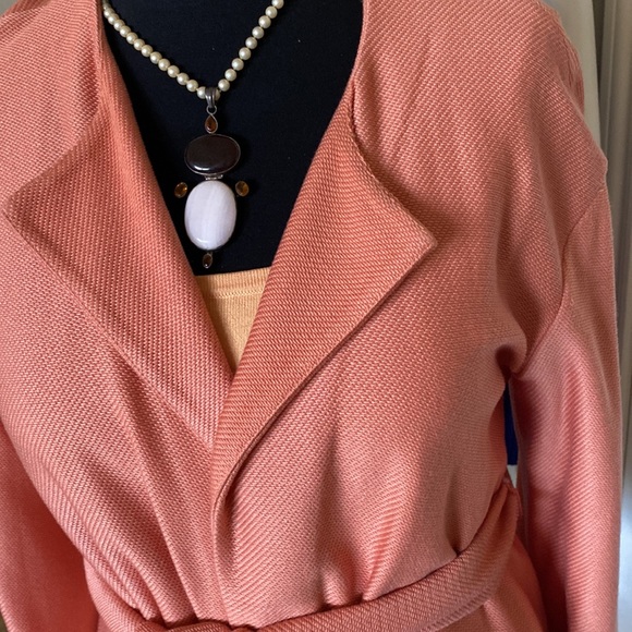 Work and play hard in a beautiful salmon colored jacket, by ST. John! - Picture 3 of 12